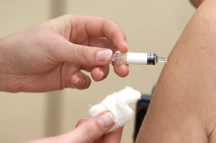 Gripe H1N1: quem deve vacinar contra a gripe H1N1 e quem n&atilde;o precisa?