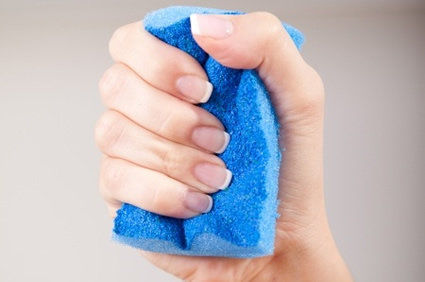 Unhas quebradiças - o que dá para fazer? Por que elas ficam assim?