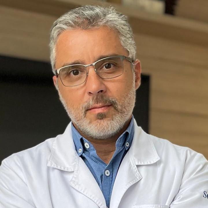 Dr Luciano Moreira