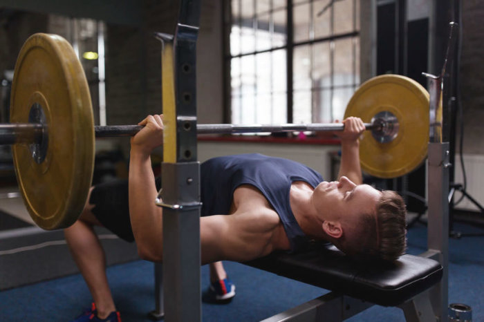 <i>Bulking</i> e <i>Cutting</i>: como funcionam essas estrat&eacute;gias para ganhar m&uacute;sculo e perder gordura?