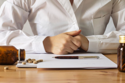 Como é a hiperplasia adrenal congênita?