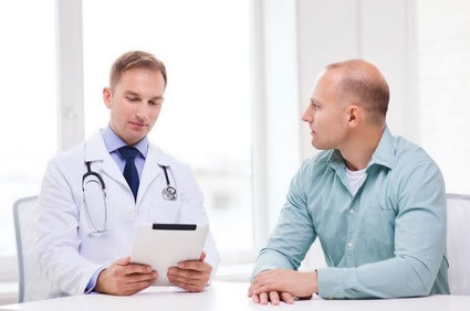 Doença de Behçet: conceito, causas, sinais e sintomas, diagnóstico, tratamento, prevenção e possíveis complicações