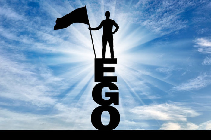 Egoísmo e diferenças entre egoísmo e egocentrismo