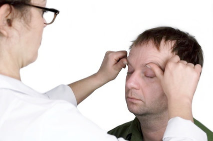 Ptose palpebral: o que é isso? Ela atrapalha a visão?