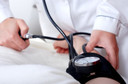 Doença de pequenos vasos, infartos lacunares e demência vascular: o papel central da lipohialinose